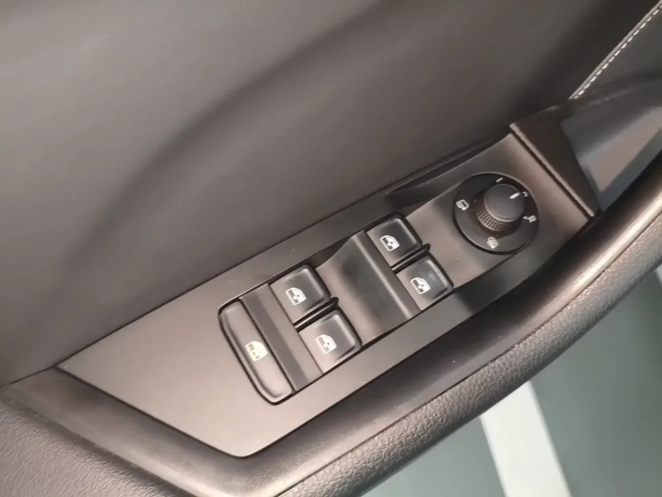 Skoda Superb Speedy 2023 Modified TSI280 DSG Premium Edition 2023 — thumbnail 5
