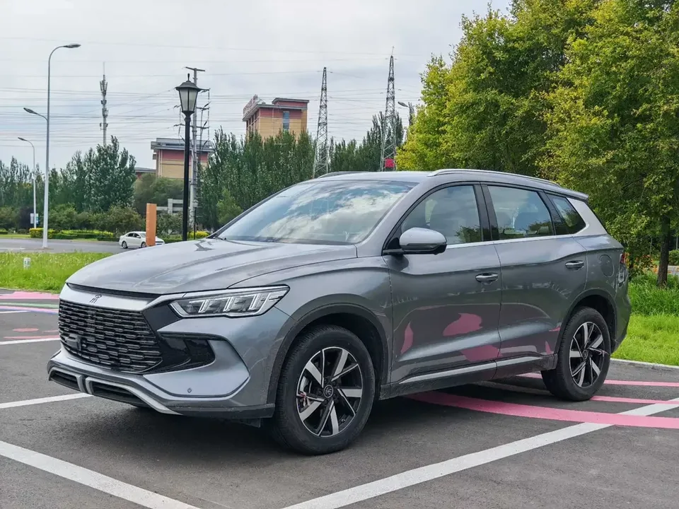 BYD Song Pro DM Song Pro DM 2024 DM-i Honor Edition 71km Pilot Edition 2024 — photo 1, buy with delivery to Moscow