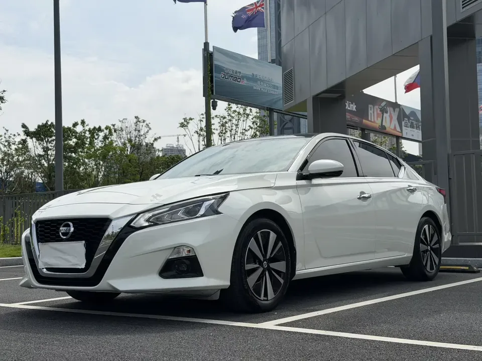 Nissan Altima Sound of nature 2021 2.0L XL Comfort Edition 2022 — photo 1, buy with delivery to Moscow