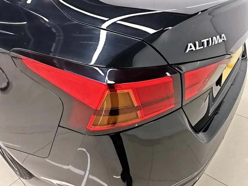 Nissan Altima Sound of nature 2021 2.0L XL Comfort Edition 2022 — thumbnail 4