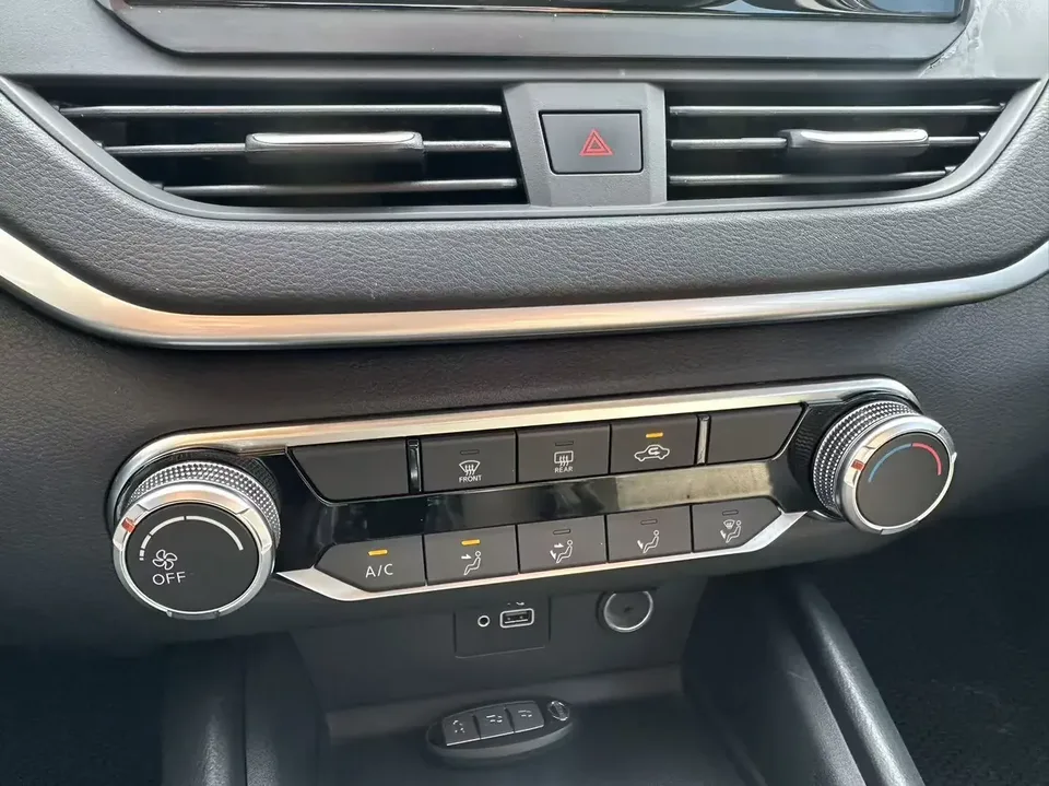 Nissan Altima Sound of nature 2021 2.0L XE Fashion Edition 2022 — thumbnail 4