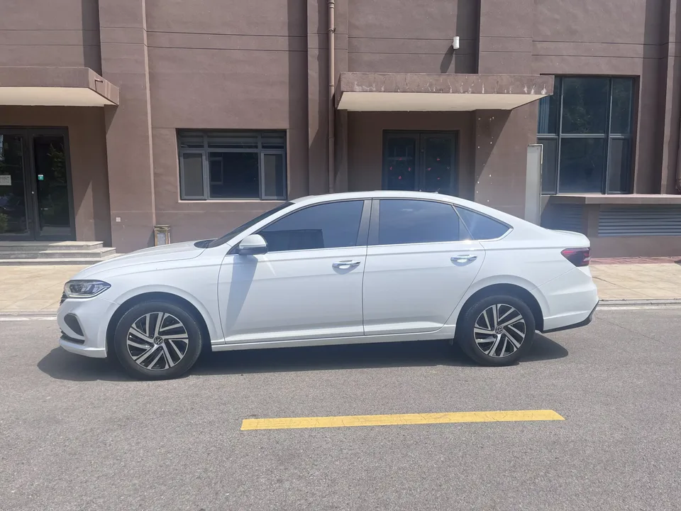 Volkswagen Lavida Lavida 2023 300TSI DSG Full Elegance Edition 2024 — thumbnail 4