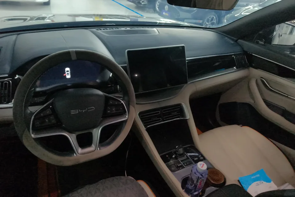 BYD Song PLUS DM Song PLUS DM 2023 DM-i Champion Edition 110KM Flagship PLUS 2024 — миниатюра 4