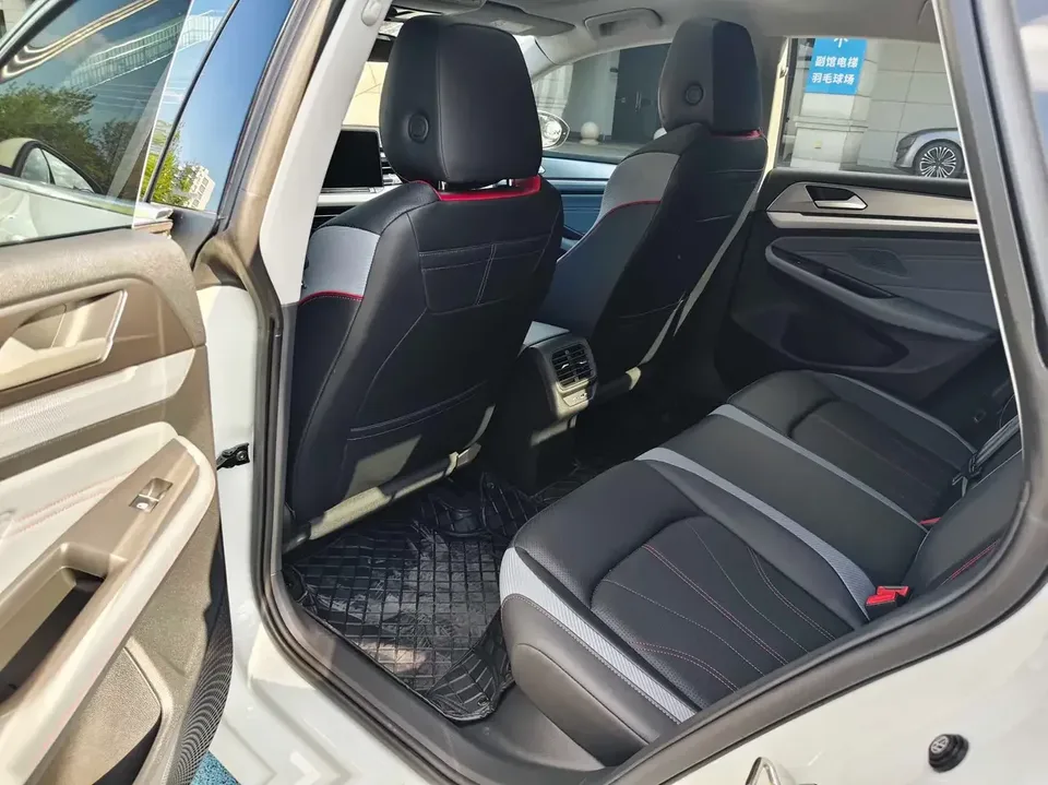 Volkswagen Lamando Lingdu 2025 Lingdu L 280TSI DSG Cool Edition 2025 — thumbnail 3