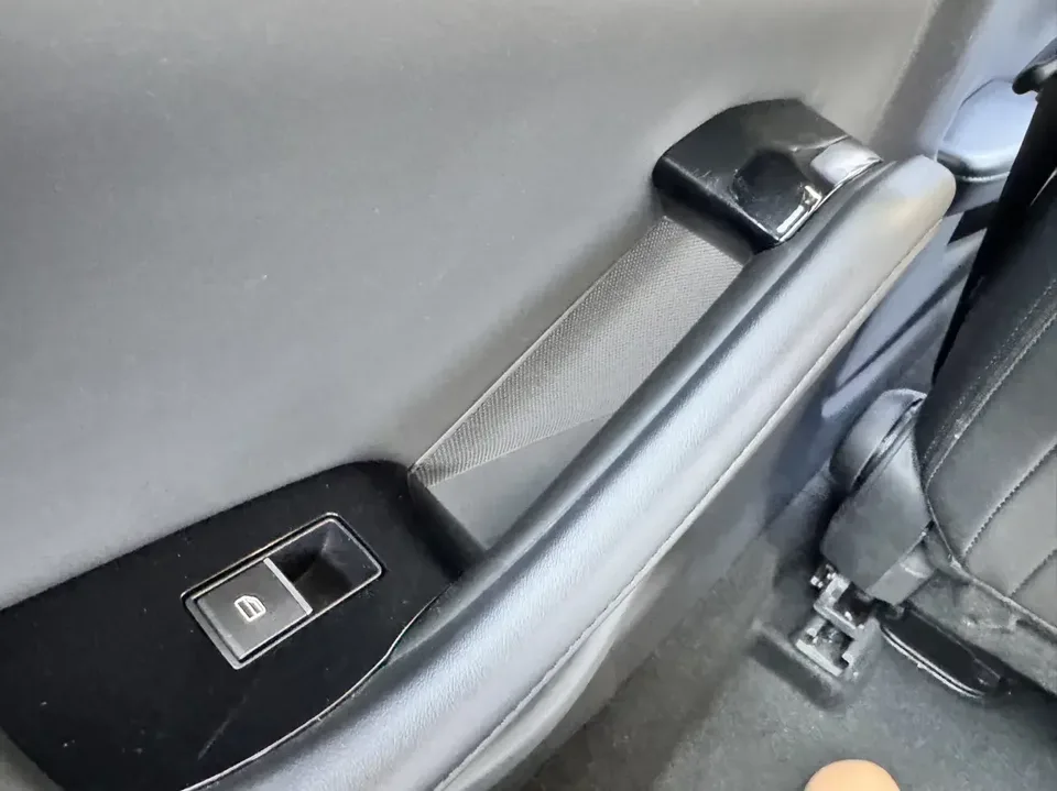 Mazda Axela Mazda3 Angkesela 2023 2.0L Automatic Elegant Edition 2023 — thumbnail 4