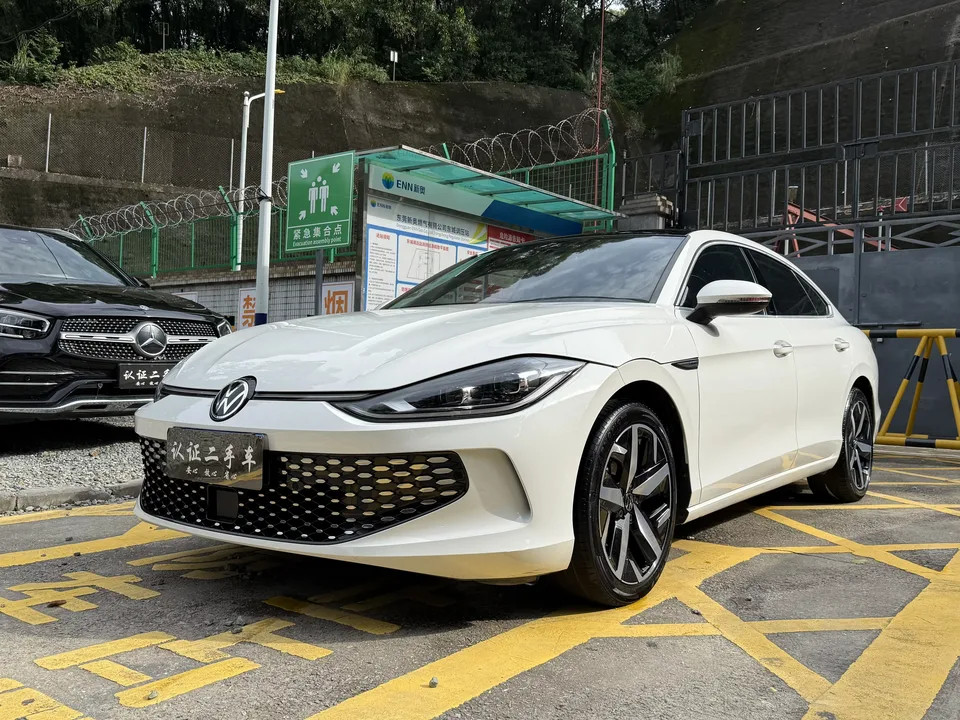 Volkswagen Lamando Lingdu 2022 Lingdu L 280TSI DSG Cool Edition 2022 — photo 1, buy with delivery to Moscow