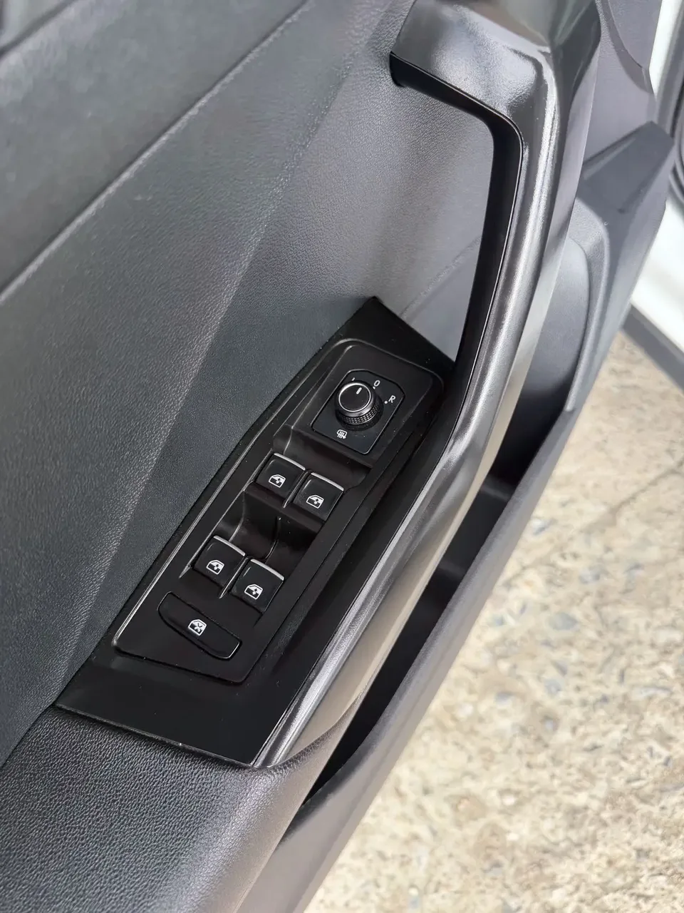 Volkswagen T-Roc TANG 2022 280TSI DSG 2WD Elite PLUS 2022 — thumbnail 4