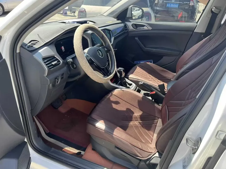 Volkswagen Tu Kai Tu Kai 2022 1.5L Automatic Comfort Edition 2022 — миниатюра 5