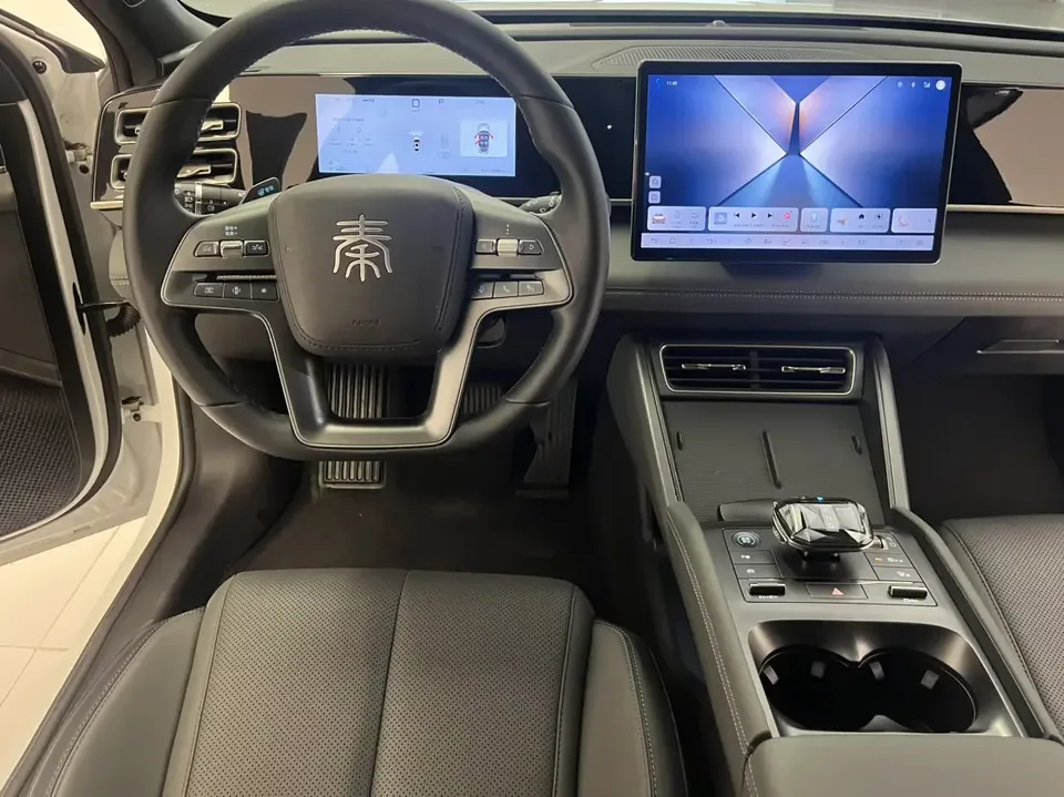 BYD Qin L DM Qin L DM 2025 Intelligent Driving Edition DM-i 80KM Leading Edition 2025 — миниатюра 3