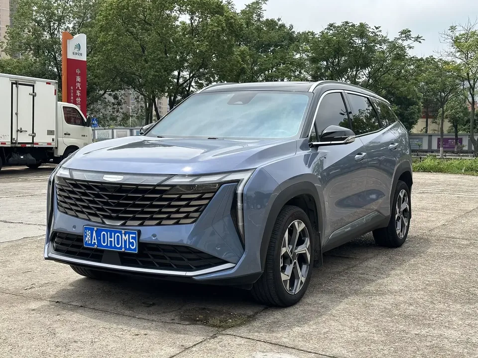 Geely Atlas L Boyue L 2023 1.5TD DCT Honor Edition 2023 — фото 1, купить с доставкой в Москву