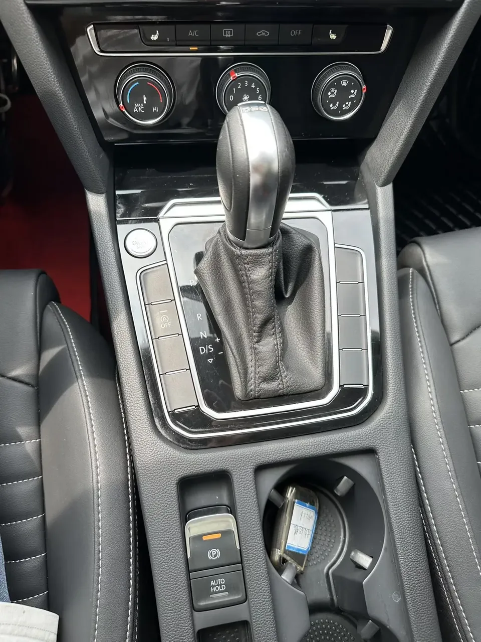 Volkswagen Magotan Magotan 2023 2 millionth anniversary edition 280TSI DSG comfort model 2023 — thumbnail 4