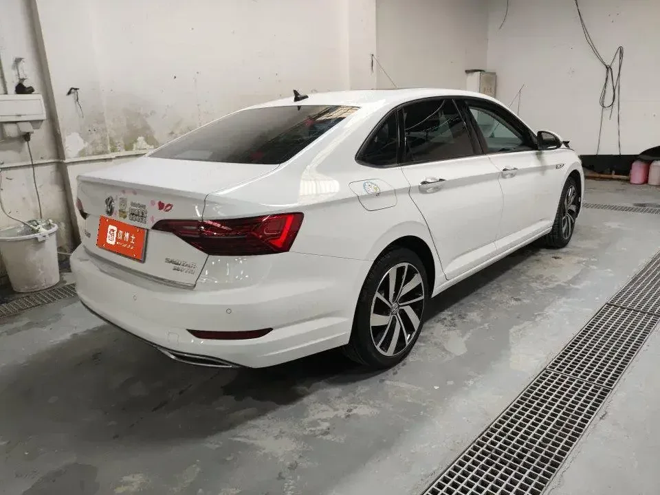 Volkswagen Sagitar Sagitar 2022 280TSI DSG Excellence Edition 2022 — миниатюра 4