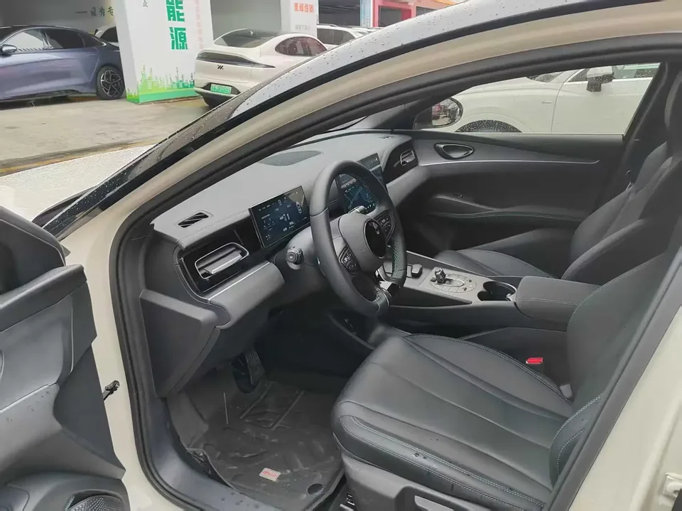 BYD Seal 06DM Seal 06DM 2025 DM-i 120KM Premium Edition 2025 — thumbnail 5