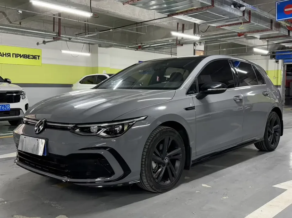 Volkswagen Golf golf 2023 280TSI DSG R-Line 2023 — photo 1, buy with delivery to Moscow