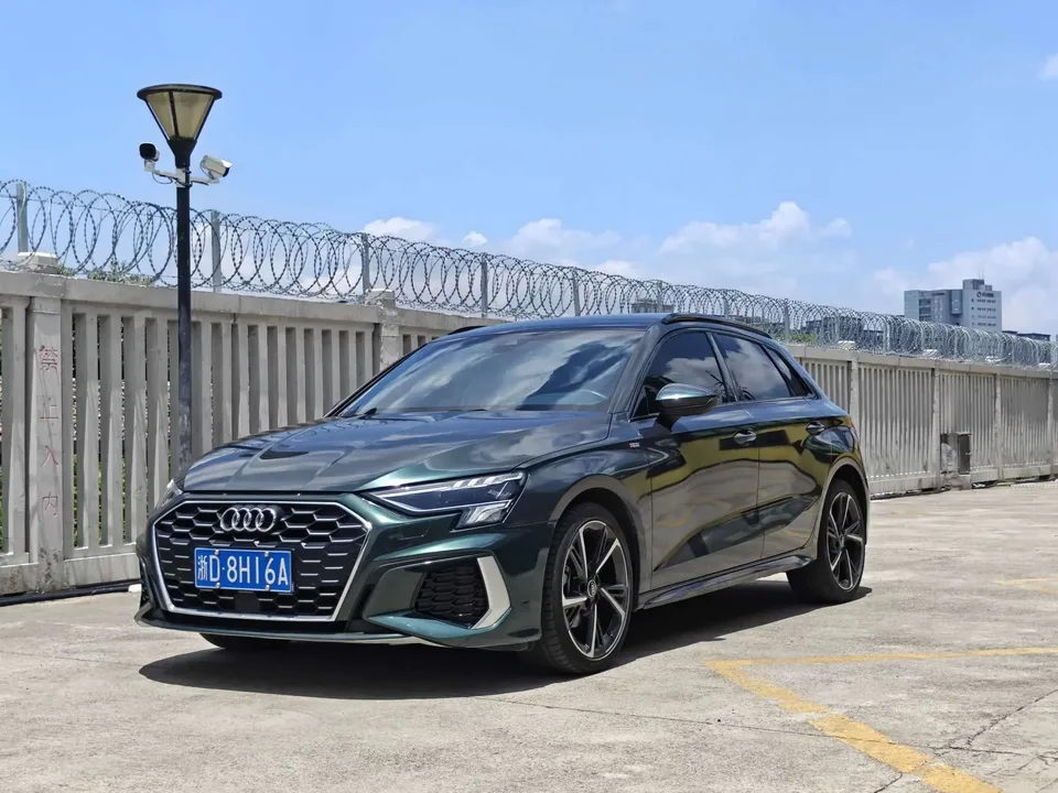 Audi A3 Audi A3 2022 Sportback 35 TFSI Stylish and sporty 2022 — photo 1, buy with delivery to Moscow