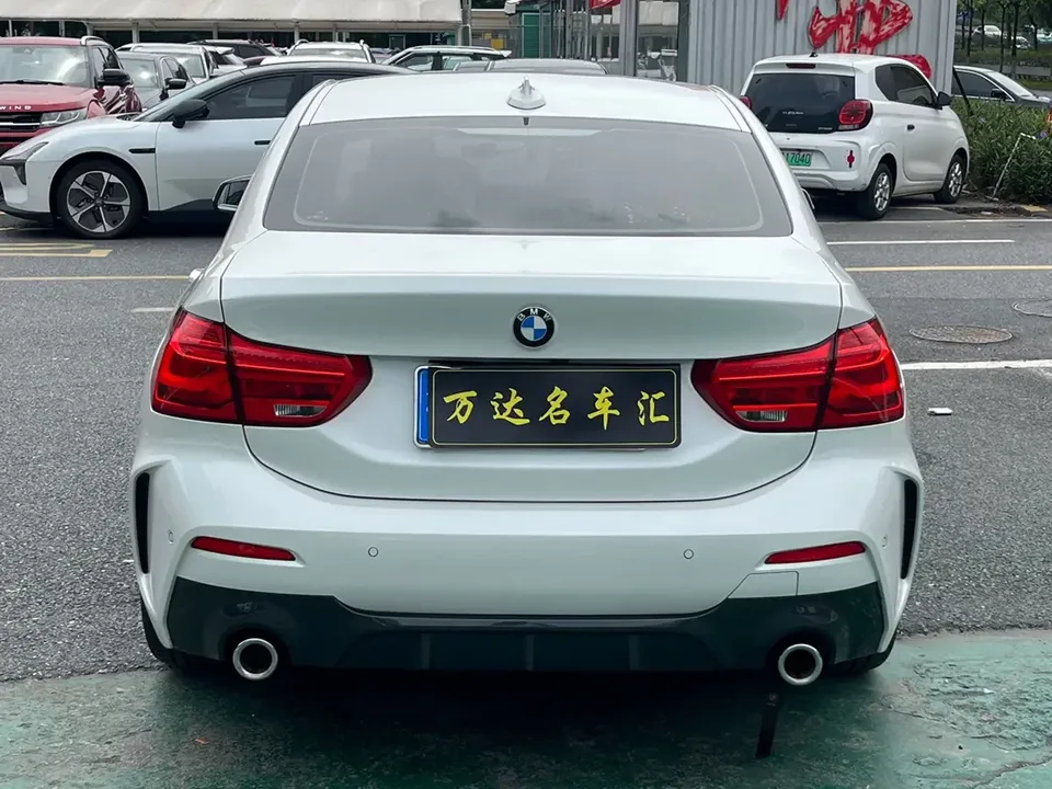 BMW 1 Series BMW 1 Series 2023 120i M Sport 2023 — thumbnail 2