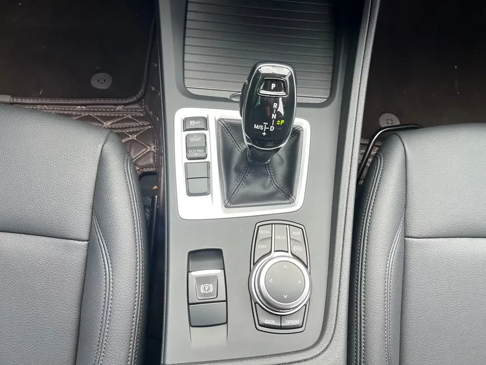 BMW 1 Series BMW 1 Series 2023 120i M Sport 2023 — thumbnail 4