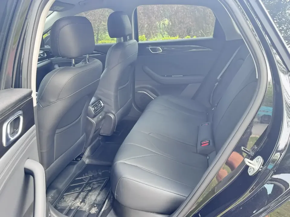 Geely Galaxy Star 6 Galaxy Star 6 2026 EM 125km Long-Range Version 2026 — thumbnail 3