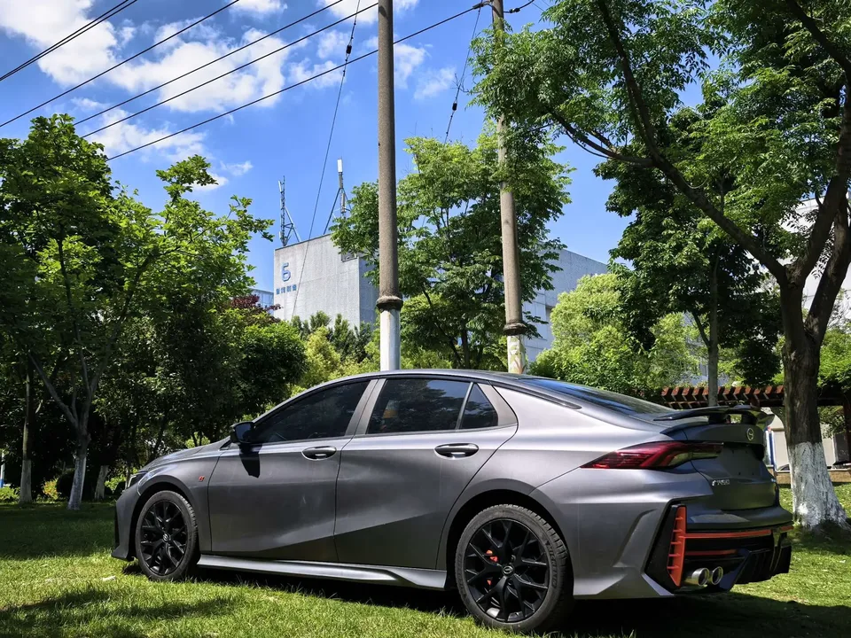 GAC Trumpchi Empow Shadow Leopard 2022 270T J16 R-Style Track Edition 2022 — thumbnail 2