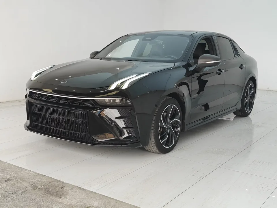 Lynk & Co 03 Lynk & Co 03 2023 1.5TD DCT Jin Plus 2024 — photo 1, buy with delivery to Moscow