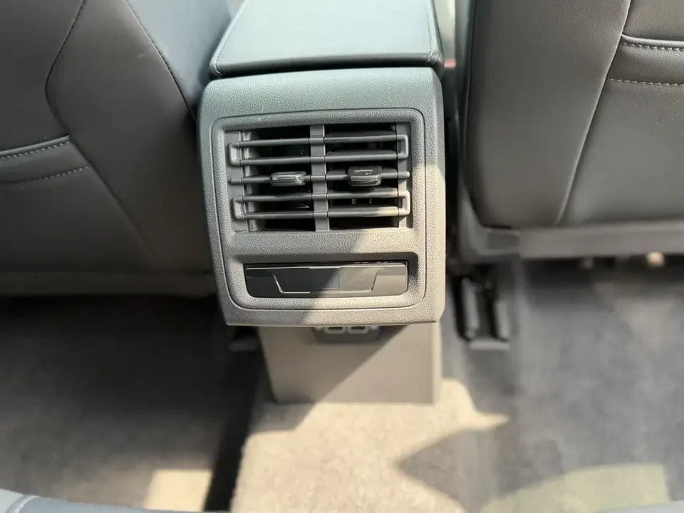 Volkswagen Golf golf 2023 280TSI DSG R-Line 2023 — миниатюра 4