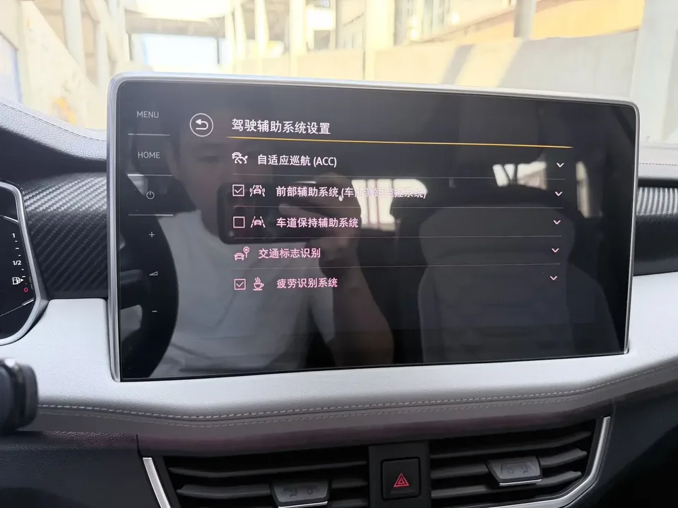 Volkswagen Tayron Tanyue 2023 280TSI 2WD Luxury Plus Advanced Edition 2023 — thumbnail 3
