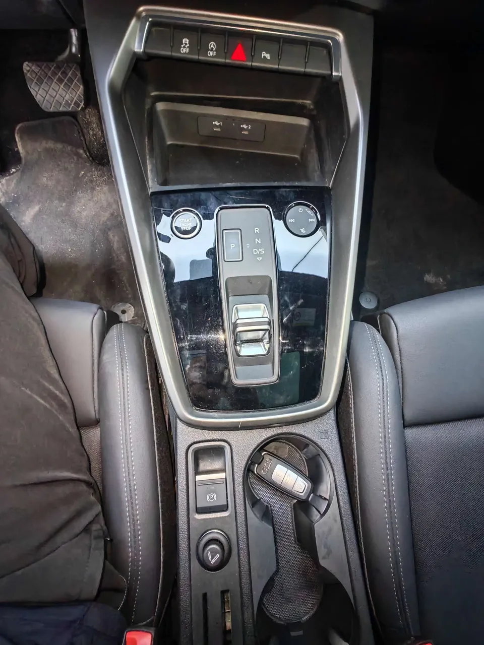 Audi A3 Audi A3 2022 Sportback 35 TFSI Stylish and sporty 2023 — миниатюра 3