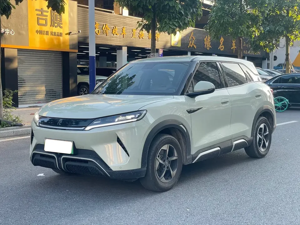 BYD Yuan Up Yuan UP 2024 401KM Leading Type 2025 — photo 1, buy with delivery to Moscow