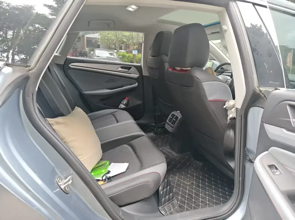 Volkswagen Lamando Lingdu 2022 Lingdu L 280TSI DSG Cool Edition 2022 — thumbnail 3