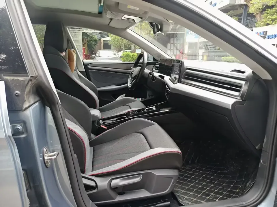 Volkswagen Lamando Lingdu 2022 Lingdu L 280TSI DSG Cool Edition 2022 — thumbnail 5