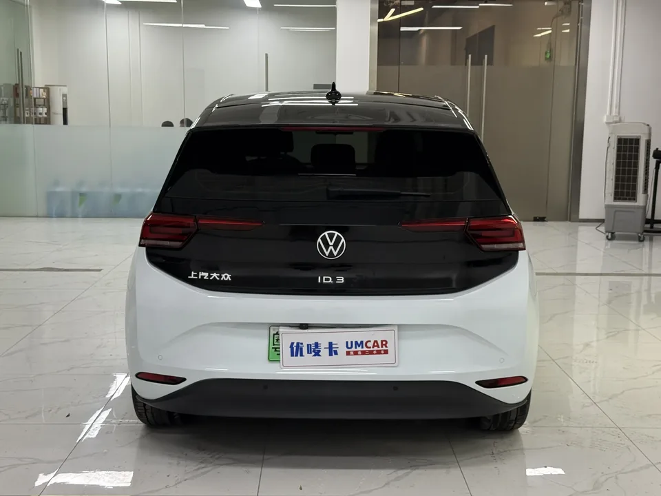 Volkswagen ID.3 Volkswagen ID.3 2023 Upgraded Pure Smart Edition 2024 — thumbnail 2