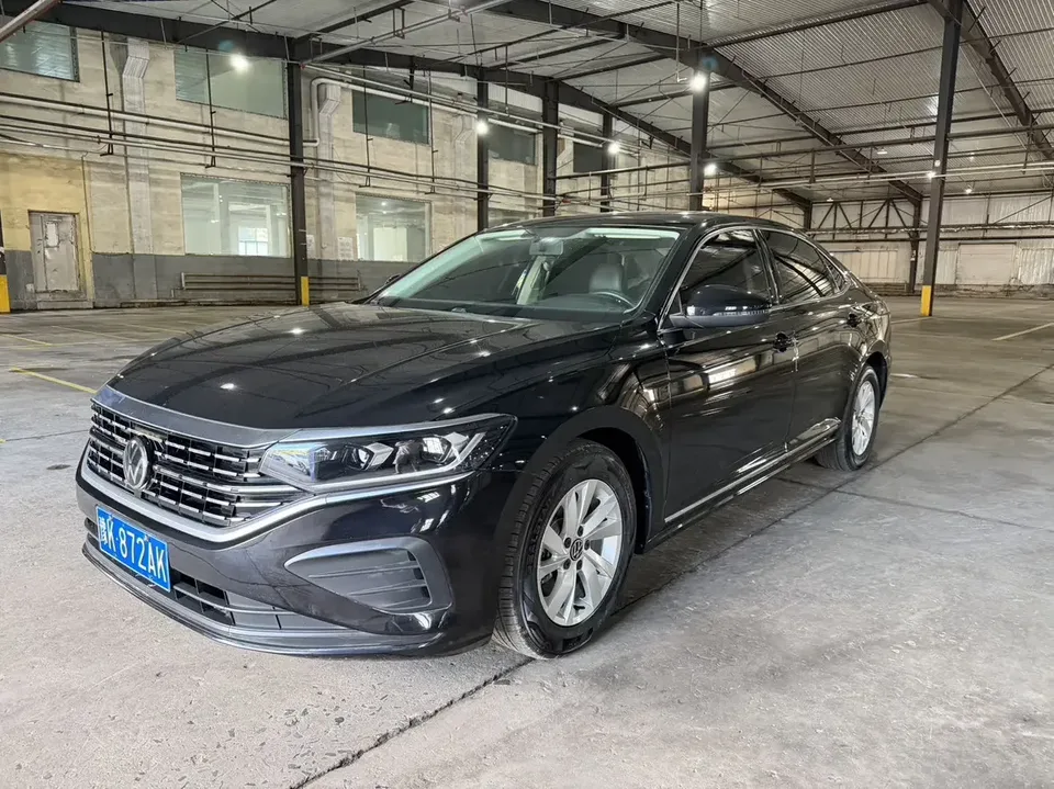 Volkswagen Passat Passat 2023 280TSI Business Edition 2023 — photo 1, buy with delivery to Moscow