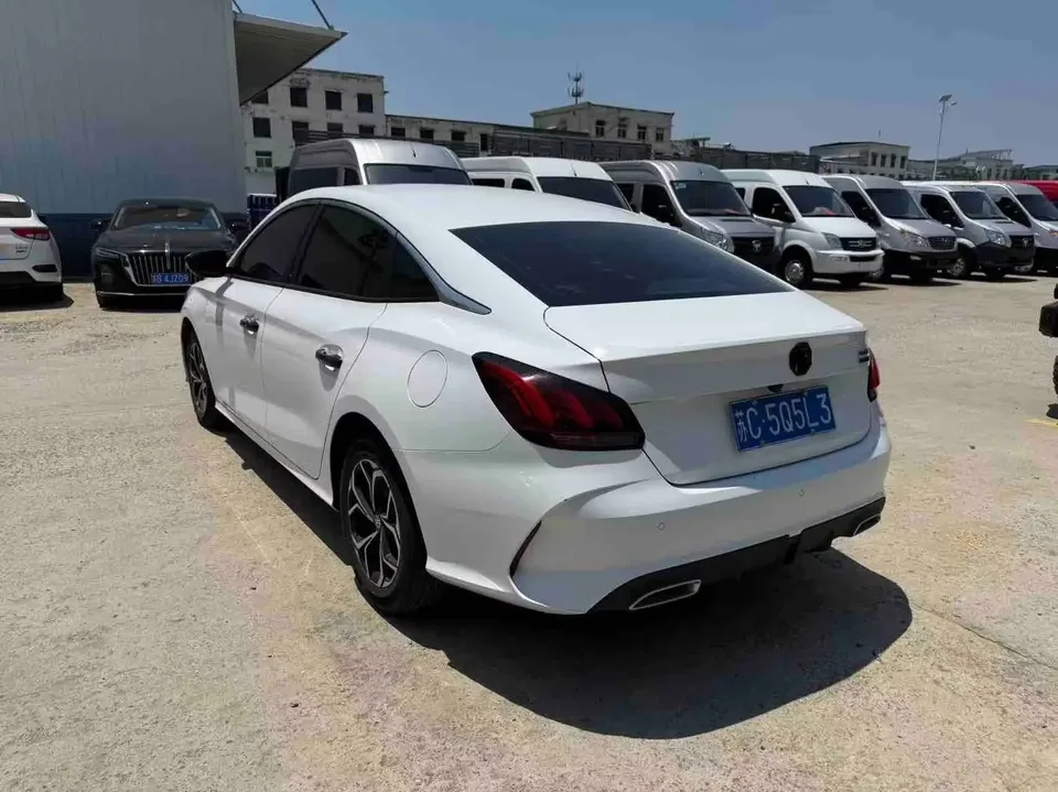 MG 5 MG5 2023 180DVVT CVT Youth Deluxe Edition 2023 — thumbnail 4