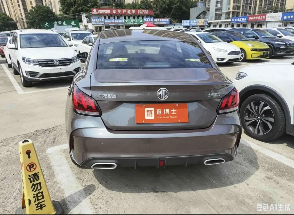 MG 5 MG5 2021 Modified 180DVVT CVT Youth Deluxe Edition 2023 — миниатюра 4