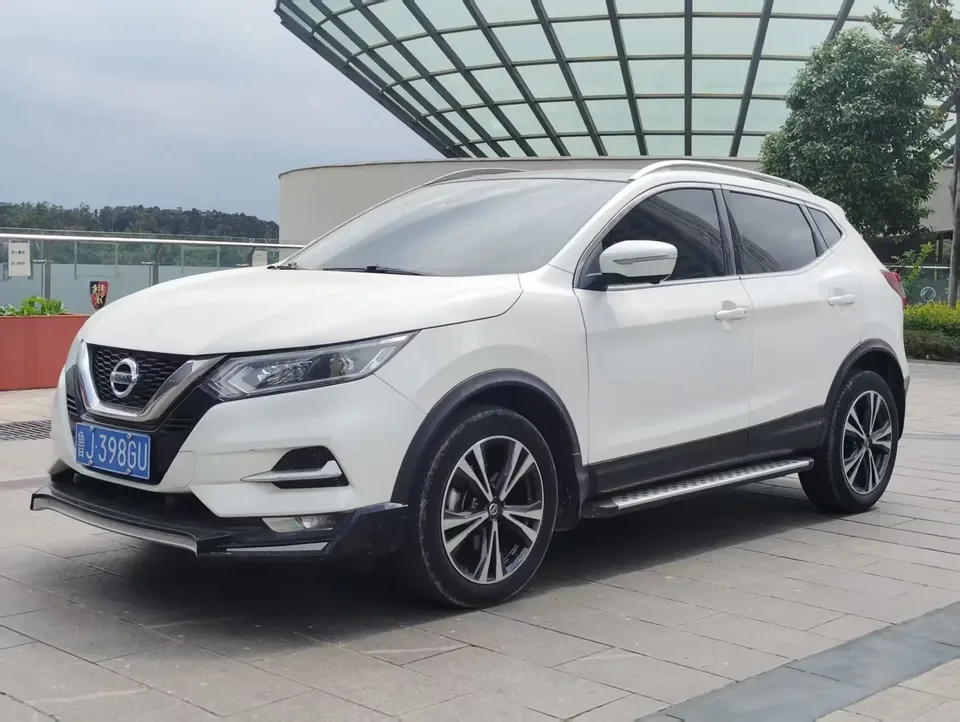 Nissan Qashqai Qashqai 2022 2.0L XV Prem. Deluxe Edition 2023 — photo 1, buy with delivery to Moscow