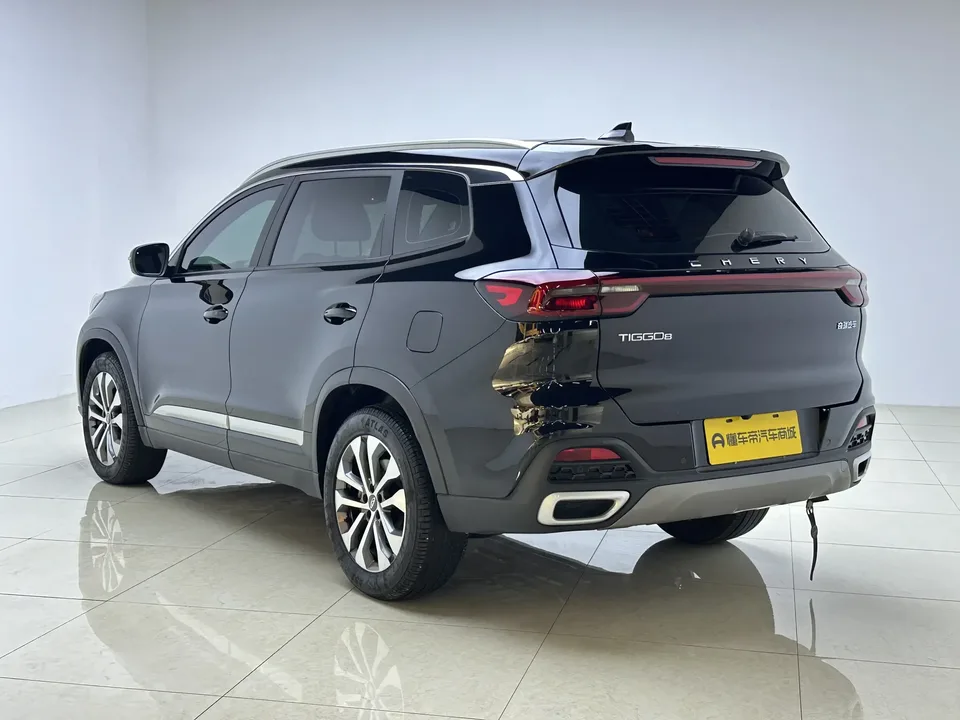Chery Tiggo 8 Tiggo 8 2024 Honor Edition 230TCI Automatic Excellence Edition 7 Seaters 2024 — thumbnail 2