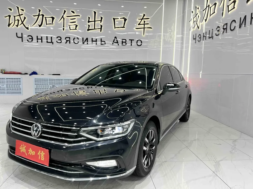 Volkswagen Magotan Magotan 2020 280TSI DSG Comfort 2023 — photo 1, buy with delivery to Moscow