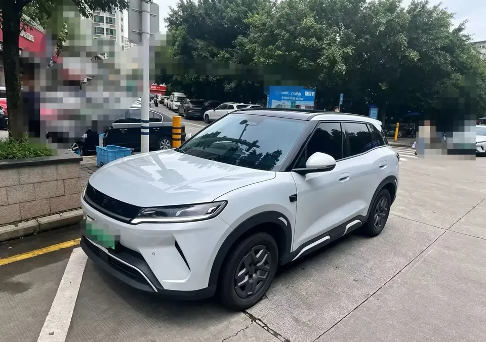 BYD Yuan Up Yuan UP 2025 Smart Driving Edition 401KM Vitality Edition 2025 — photo 1, buy with delivery to Moscow