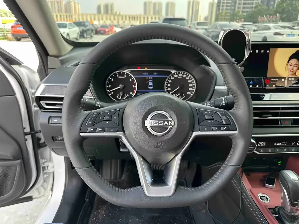 Nissan Altima Sound of nature 2025 2.0L XL-TLS Enjoy Edition 2025 — thumbnail 4