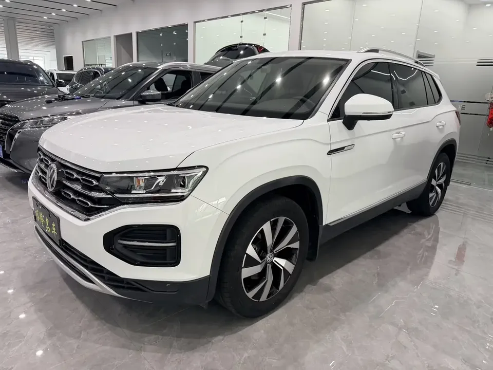 Volkswagen Tayron Tanyue 2022 280TSI 2WD Luxury Smart Edition 2022 — photo 1, buy with delivery to Moscow