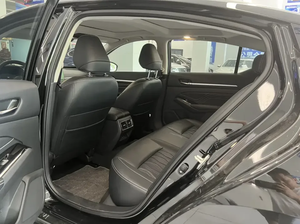 Nissan Altima Sound of nature 2022 2.0L XE Pure Edition 2024 — thumbnail 3