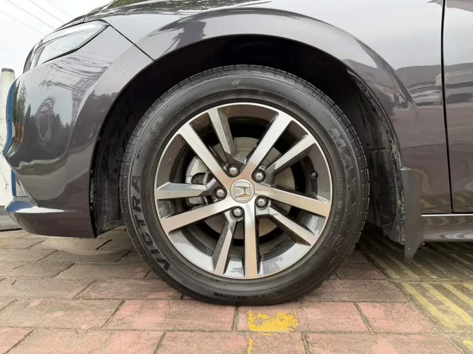 Honda Integra Style 2023 240TURBO CVT Tech Edition 2025 — thumbnail 3