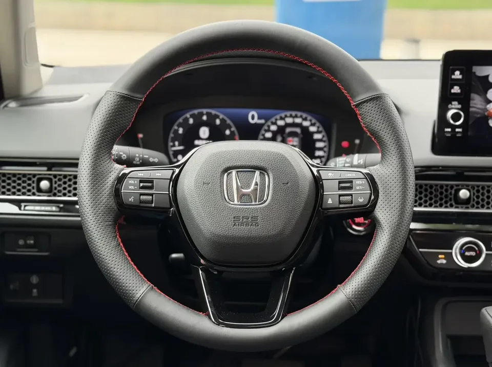 Honda Integra Style 2023 240TURBO CVT Tech Edition 2025 — thumbnail 5