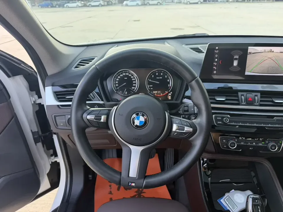 BMW X1 BMW X1 2022 sDrive20Li Premium 2022 — thumbnail 4