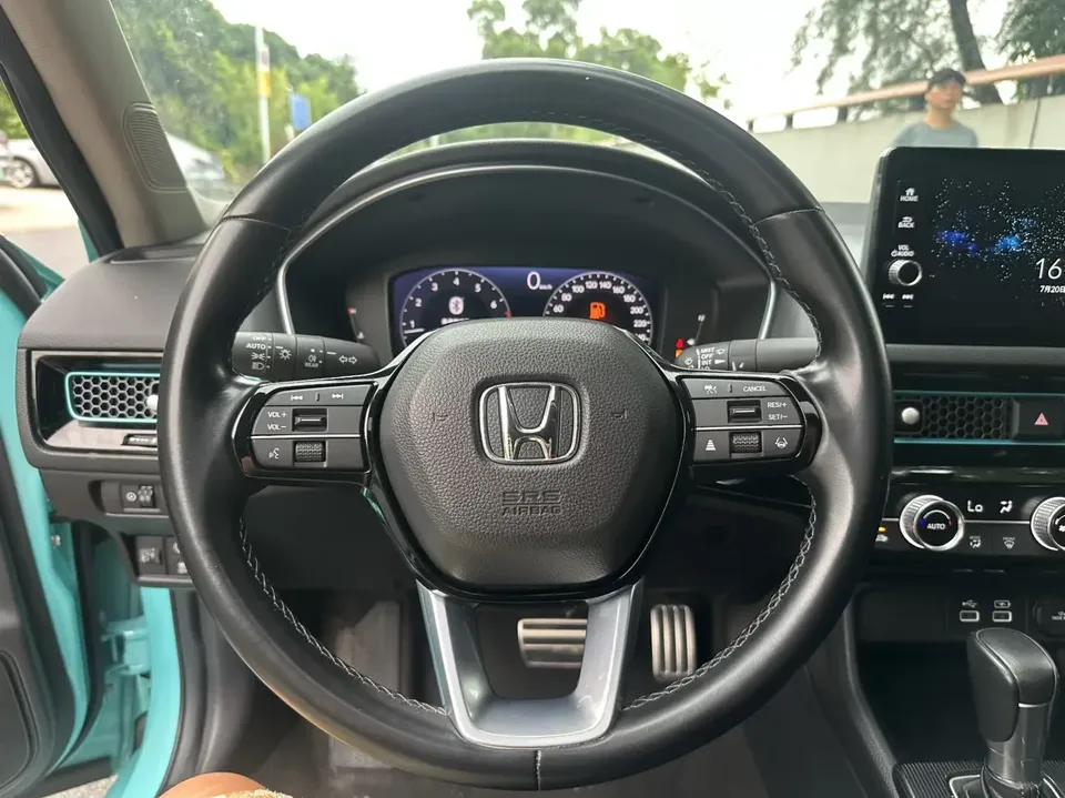 Honda Integra Style 2023 HATCHBACK 240TURBO CVT Phantom Night Deluxe Edition 2023 — thumbnail 3