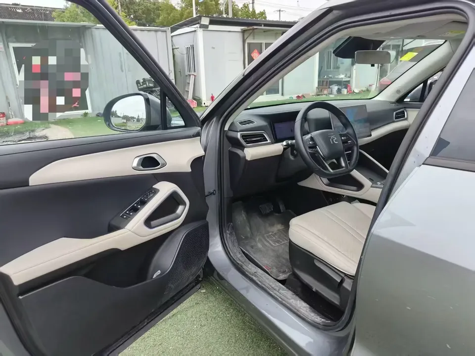 BYD Yuan Up Yuan UP 2025 Smart Driving Edition 401KM Vitality Edition 2025 — thumbnail 3