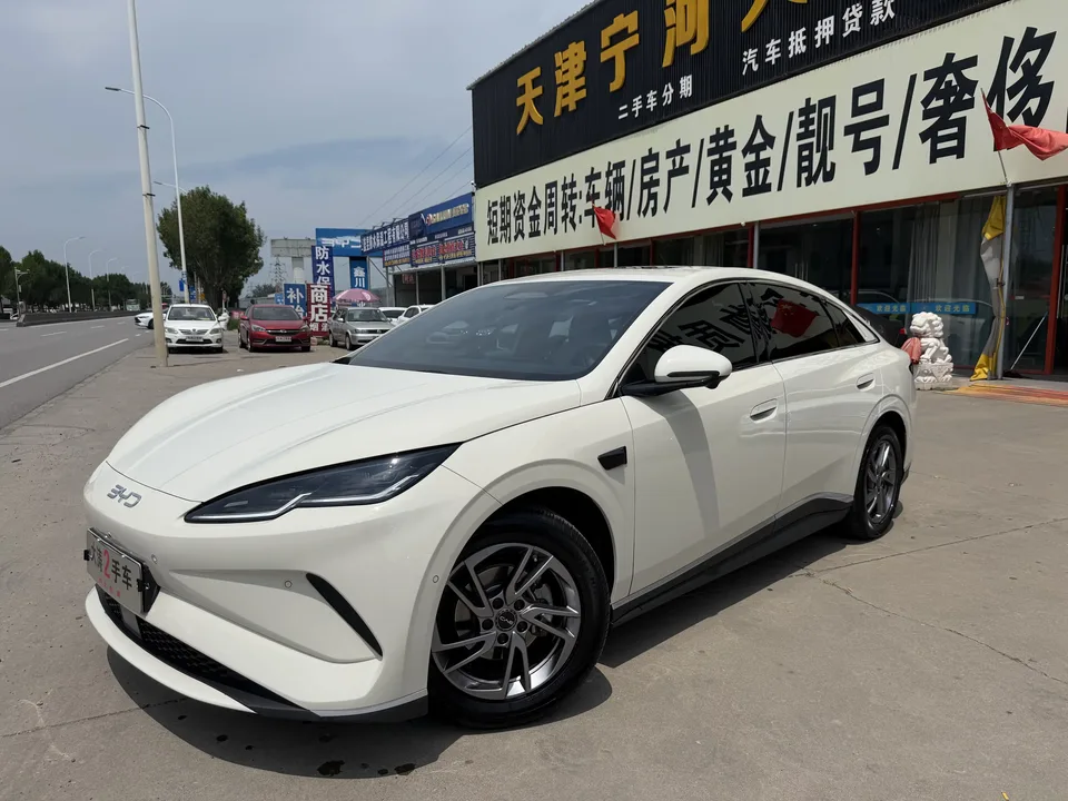 BYD Seal 06EV Seal 06EV 2025 470KM Deluxe 2025 — photo 1, buy with delivery to Moscow