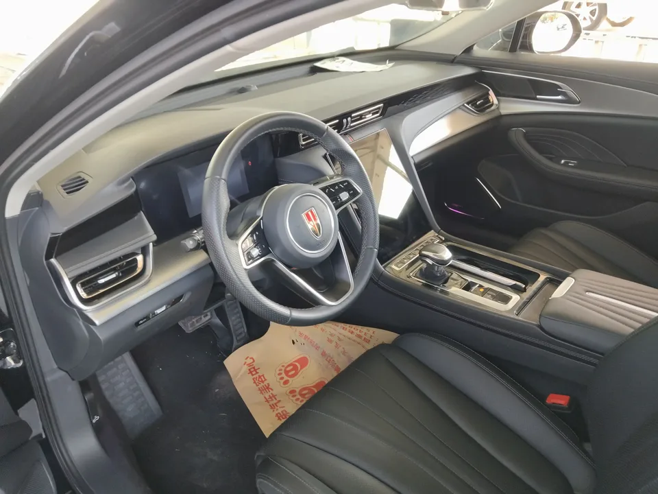 Hongqi H5 Hongqi H5 2023 1.5T DCT Zhilian Qiyue Edition 2023 — thumbnail 3