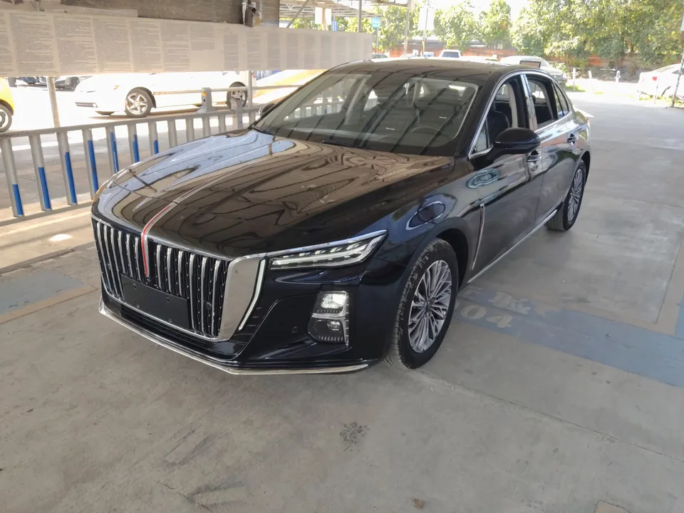 Hongqi H5 Hongqi H5 2023 1.5T DCT Zhilian Qiyue Edition 2023 — photo 1, buy with delivery to Moscow