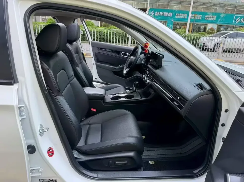 Honda Integra Style 2023 240TURBO CVT Smart Edition 2024 — thumbnail 5